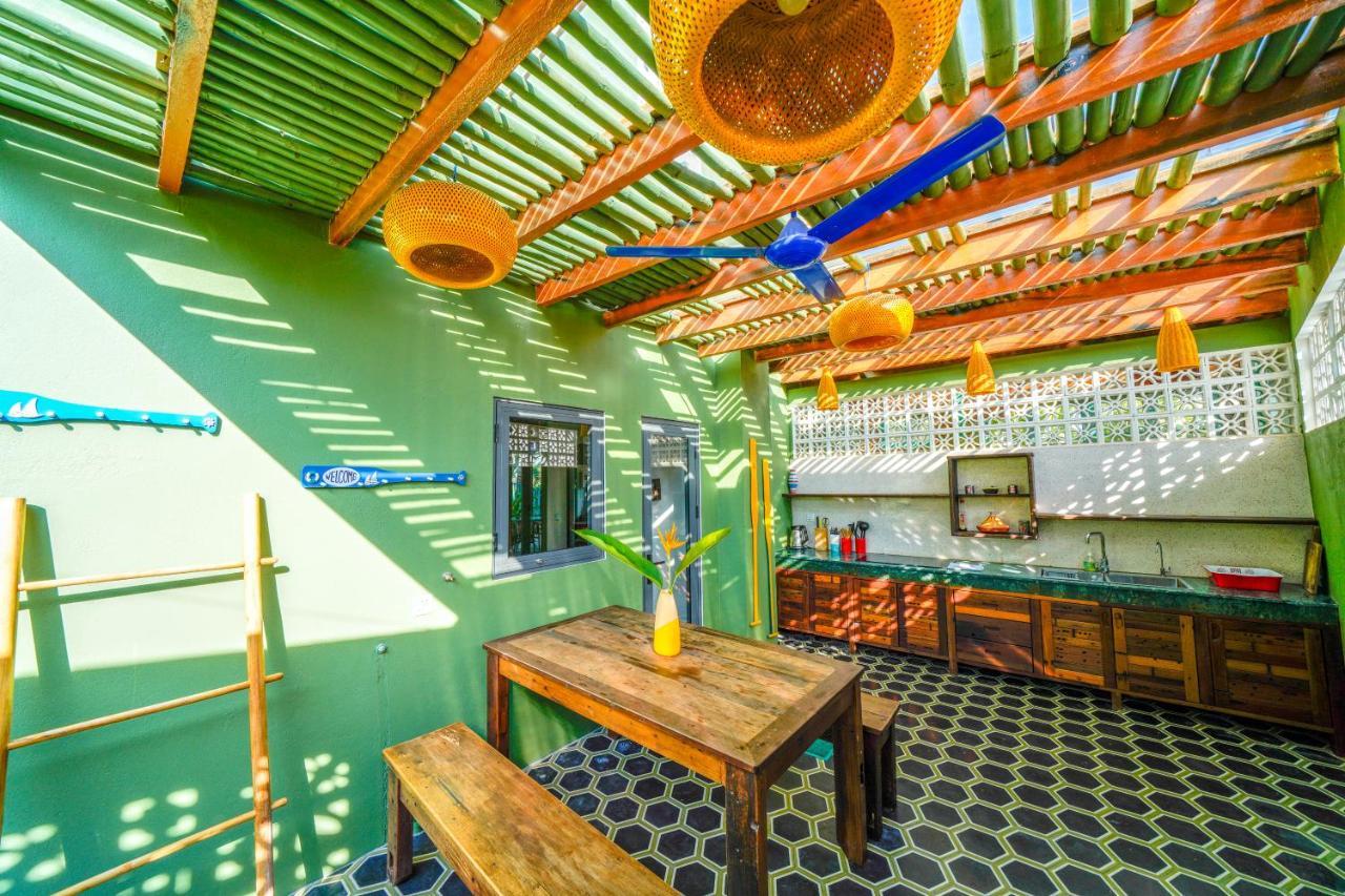 Salt Seaview 3Br Villa - An Bang Beach By Beachside Boutique Homes المظهر الخارجي الصورة